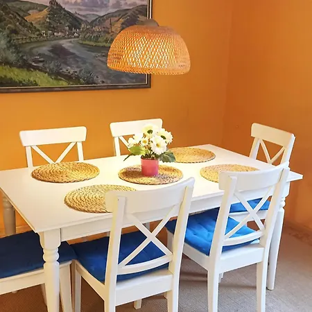 Apartment 2 Bed Sleeps 5 - Rooftop Terrace Wifi