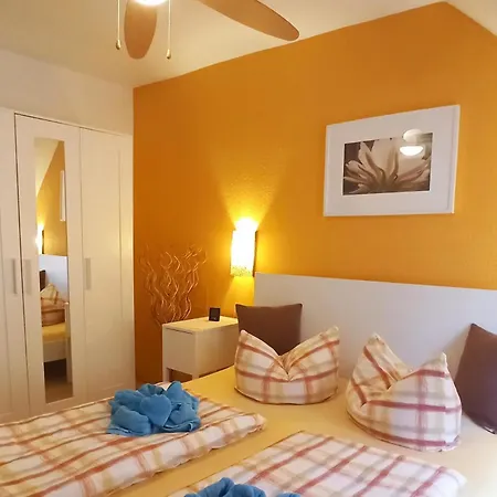 2 Bed Sleeps 5 - Rooftop Terrace Wifi Cochem