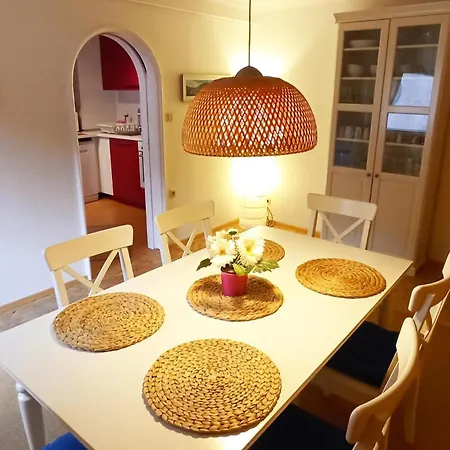 2 Bed Sleeps 5 - Rooftop Terrace Wifi Daire *