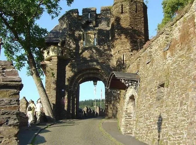 2 Bed Sleeps 5 - Rooftop Terrace Wifi * Cochem