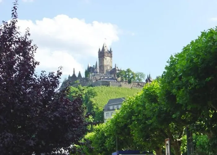 2 Bed Sleeps 5 - Rooftop Terrace Wifi * Cochem