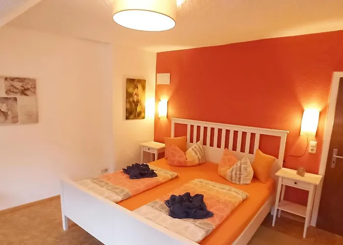 2 Bed Sleeps 5 - Rooftop Terrace Wifi *